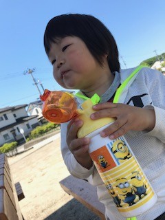 83a102c7.jpg