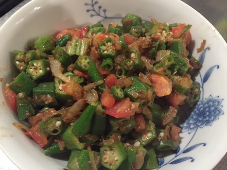 スリランカ風オクラとトマトの炒め物
