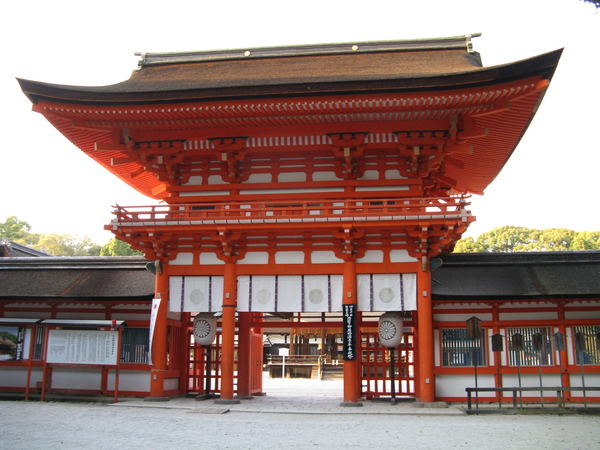 Kamomioya-jinja_romon