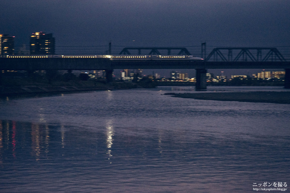 多摩川_夕景_1601070591train