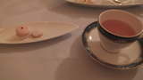 小菓子とハーブティー