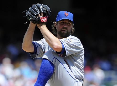 Dickeys-knuckler-baffles-Nationals-wins-9th-JR1KIHH4-x-large