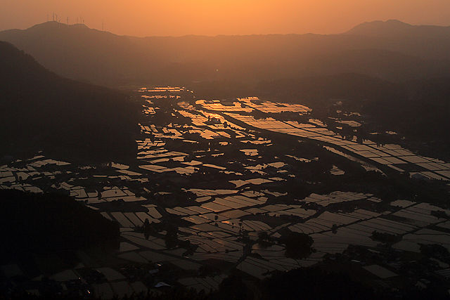 伐株山の夕景