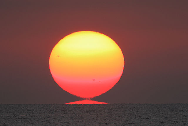 だるま夕陽