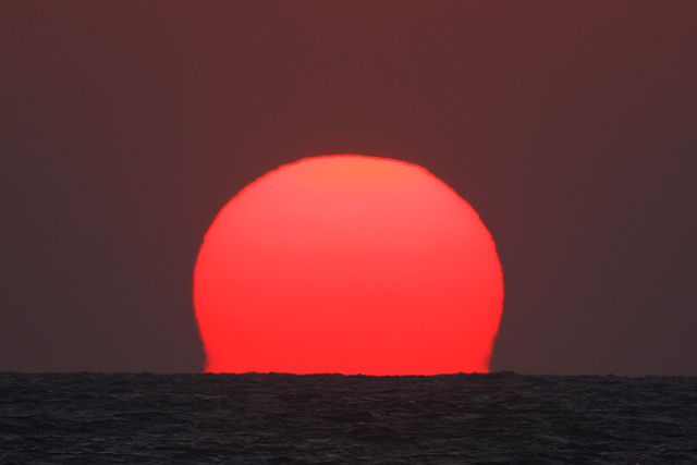 だるま夕陽