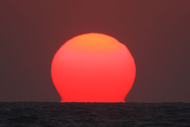 だるま夕陽