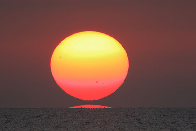 だるま夕陽