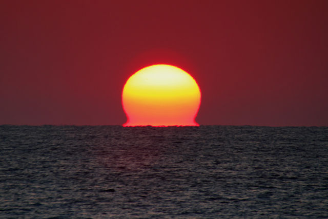 だるま夕陽