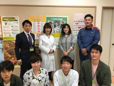 やまばとハローワーク 集合写真