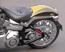 2013-Harley-Davidson-CVO Breakout-05