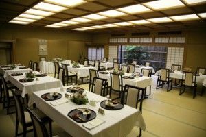 会場