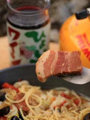 20150724baconpeperon-010