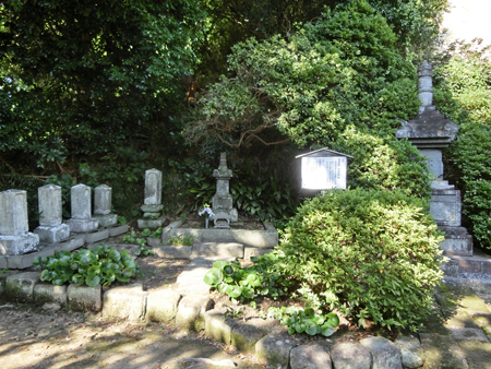 北条政子の墓