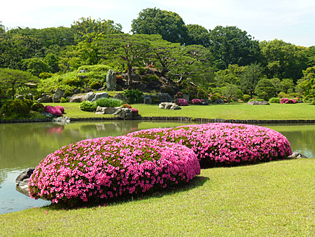 六義園