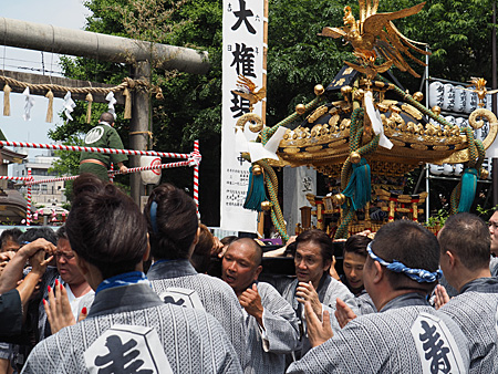 寿二の神輿