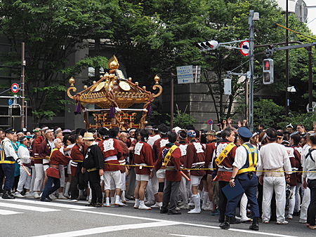 雷電神社神輿