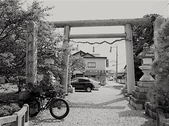 170908岡神社(坂田)1