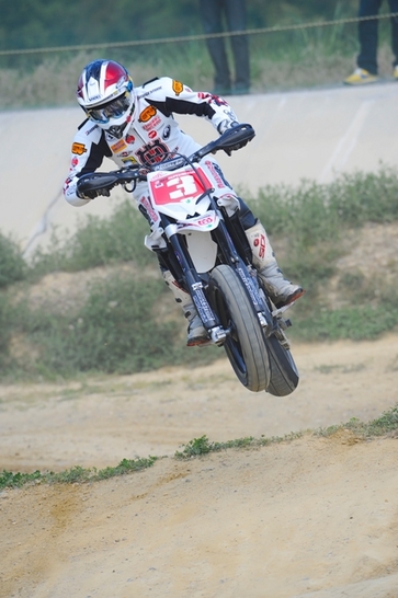 002