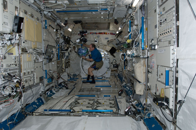 iss030e074053