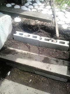 山階段直し中