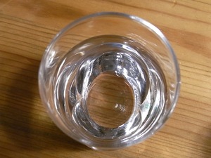 村祐茜ラベル特別純米無濾過本生清酒アップ