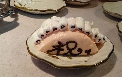 ケーキ切り分け