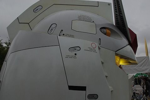 2011お台場ガンダム35