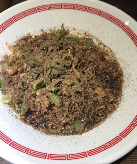 汁なし担々麺