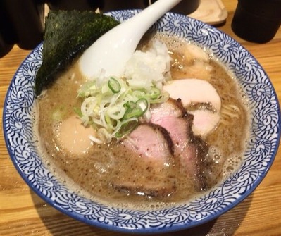 煮干鶏白湯ソバ