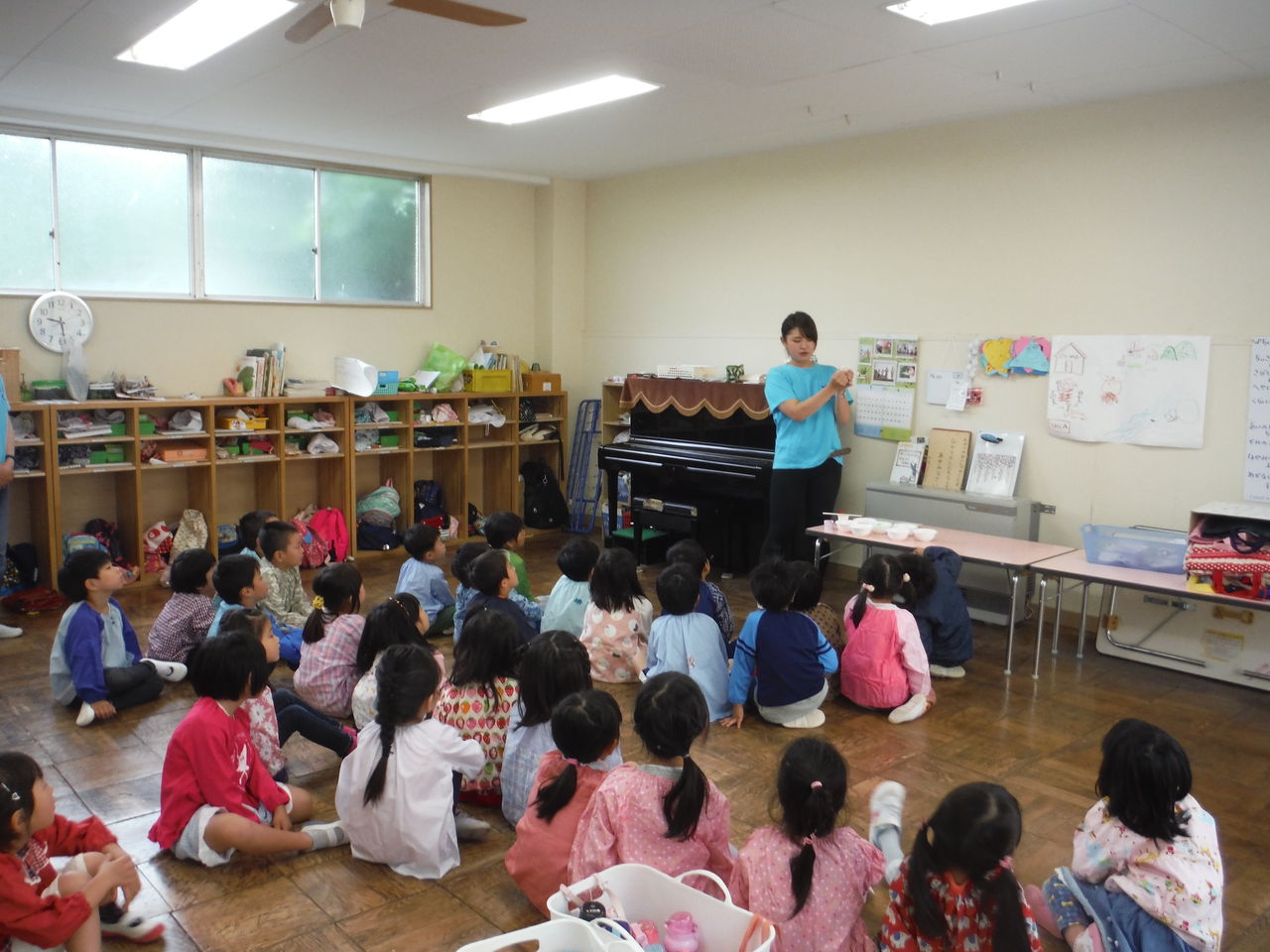 年長組バザーのキャンドル作り 仙台ymca幼稚園保育日記