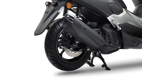 2018-Yamaha-NMAX-EU-Matt-Grey-Detail-002