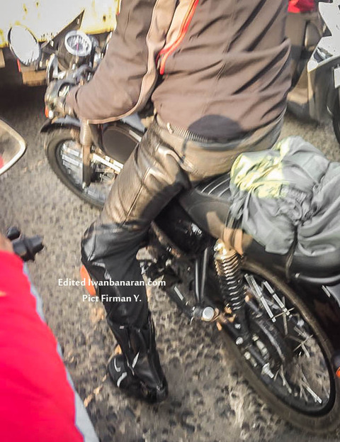 spyshot-Kawasaki-W175-2