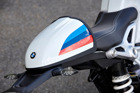 P90232622_highRes_the-new-bmw-r-ninet-