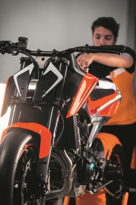 KTM-790-DUKE-PROTOTYPE_05