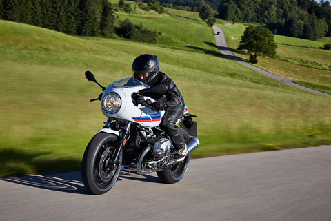 P90232562_highRes_the-new-bmw-r-ninet-