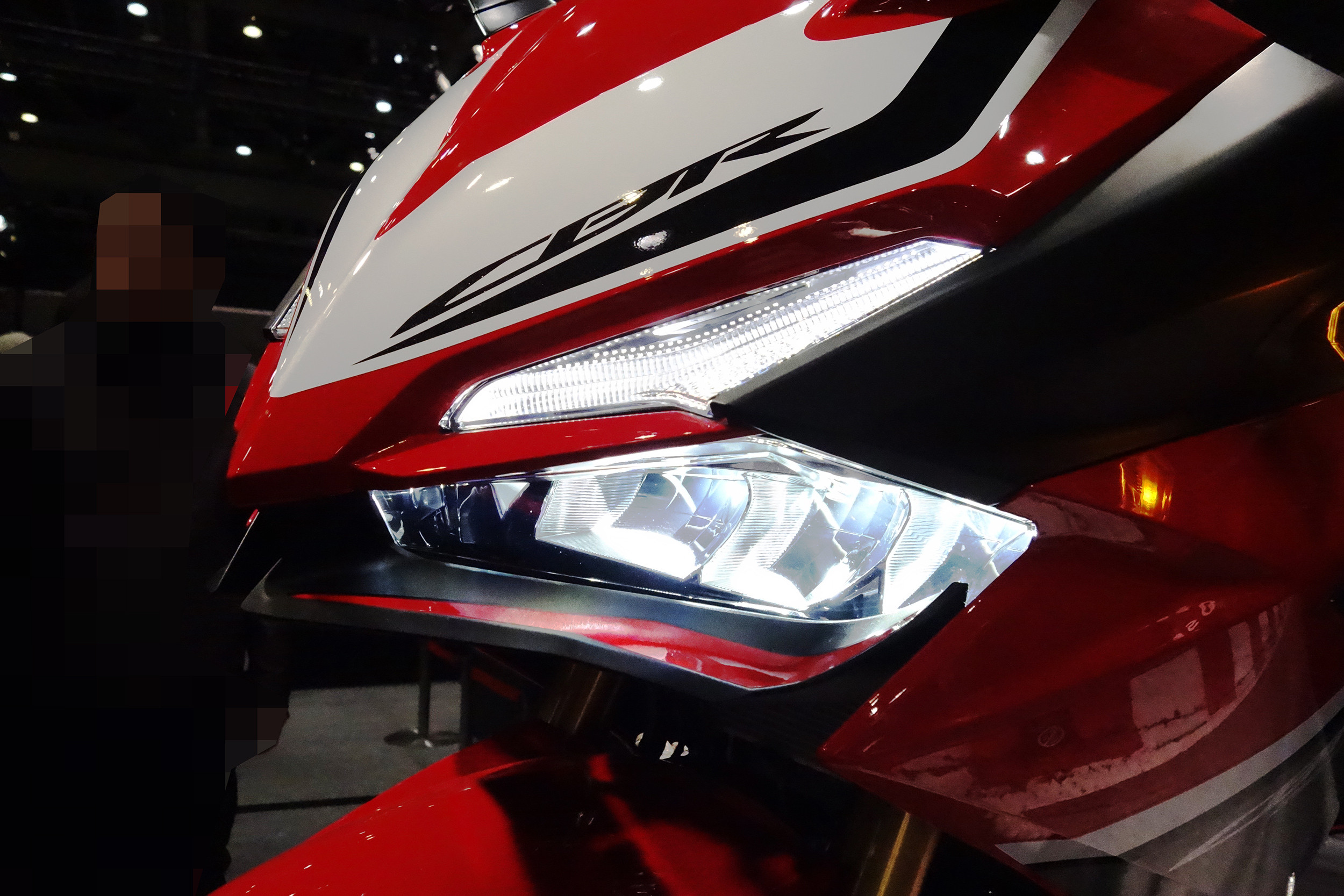 年モデルのcbr250rrはパワーアップ クイックシフター追加のマイナーチェンジみたい