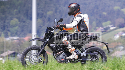 ktm-390-scambler-erlkoenigjpg