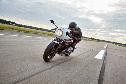 P90232548_highRes_the-new-bmw-r-ninet-