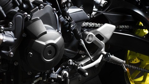 2018-yamaha-mt-09-eu-night-fluo-detail-003
