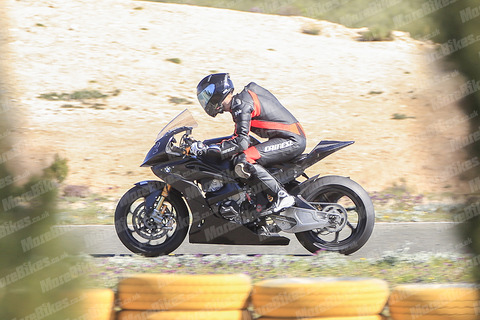 BMW-HP4-Race-001-2