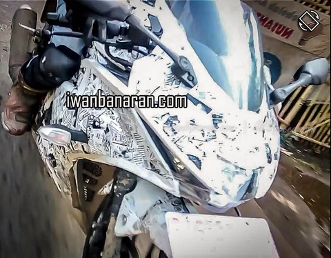 suzuki-gsx150r-2017-4