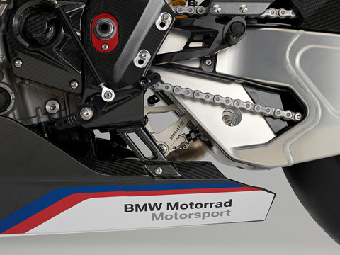 P90254457_highRes_bmw-hp4-race-04-2017