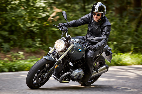 P90232676_highRes_the-new-bmw-r-ninet-