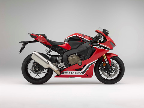82747_17YM_CBR1000RR_Fireblade