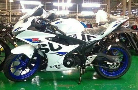 GSX-R150-Putih1
