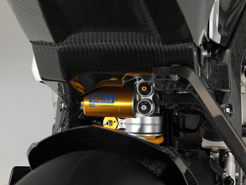 P90254462_highRes_bmw-hp4-race-04-2017