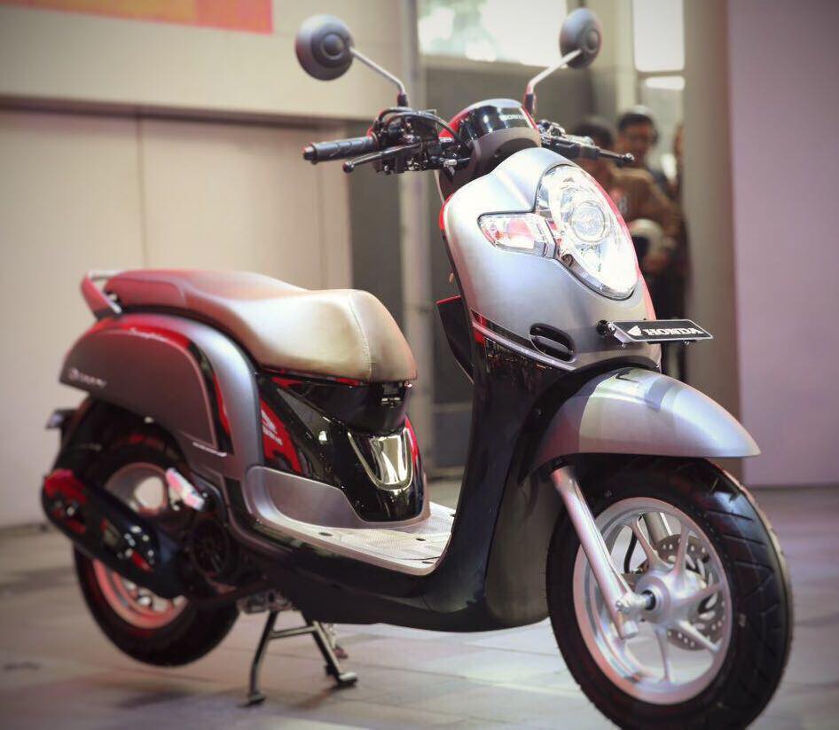 Pin By Walter Blanco Gomez On Escenarios In 2021 Doodle Illustration Vector Illustration How To Draw Hands