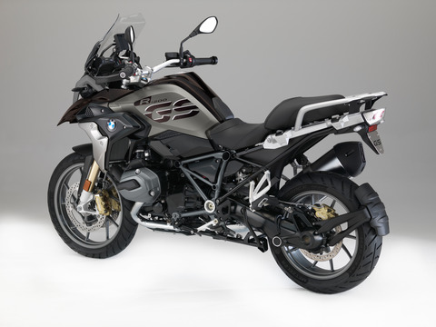 P90235564_highRes_the-new-bmw-r-1200-g