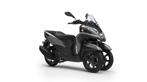 2017-Yamaha-Tricity-EU-Matt-Grey-Studio-001