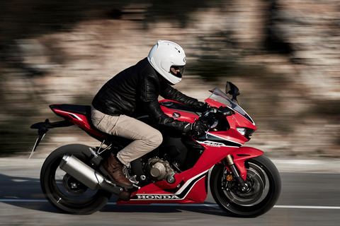 83521_17YM_CBR1000RR_Fireblade